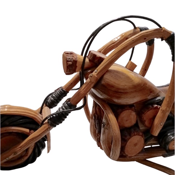 HARLEY DAVIDSON WOOD BIKE😎🏍👍🏻🇺🇸🎸 - Picture 5 of 8